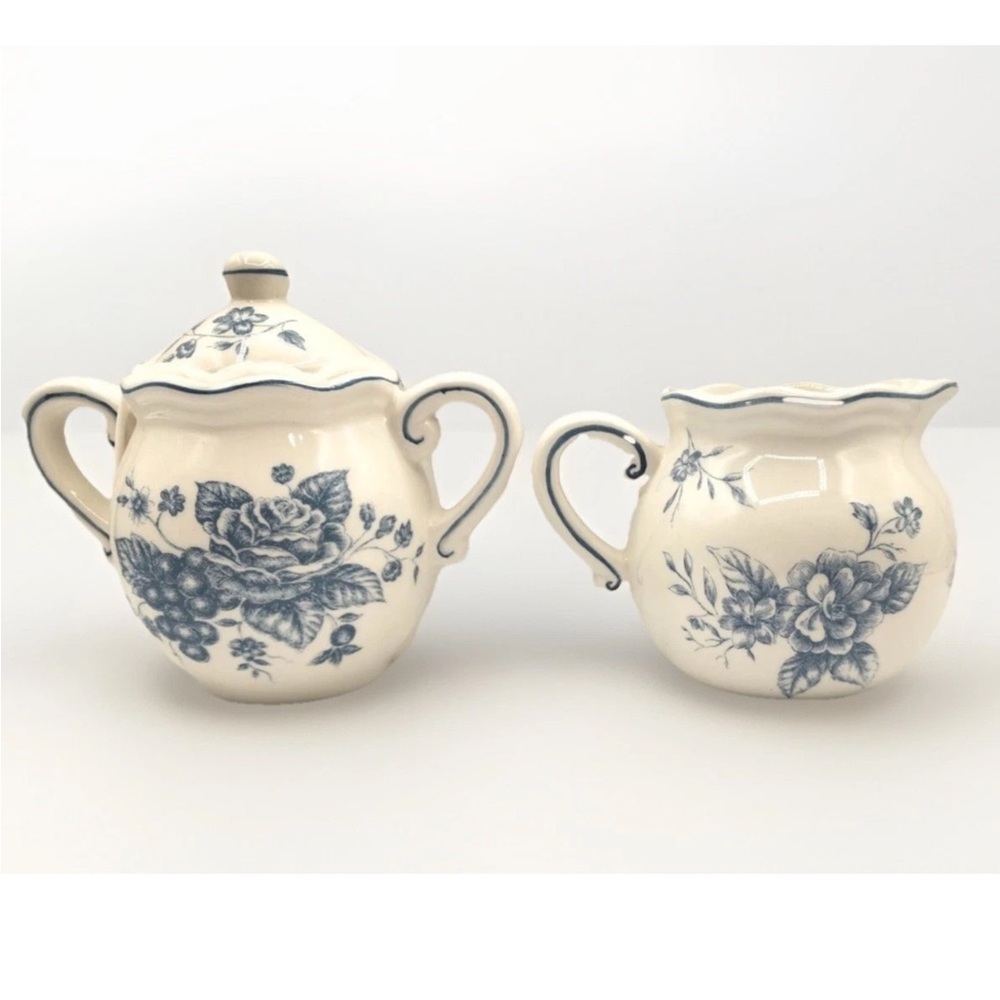 Maxcera Blue Toile Easter Bunny Creamer & Sugar Bowl w/Lid NEW Spring - Picture 2 of 7